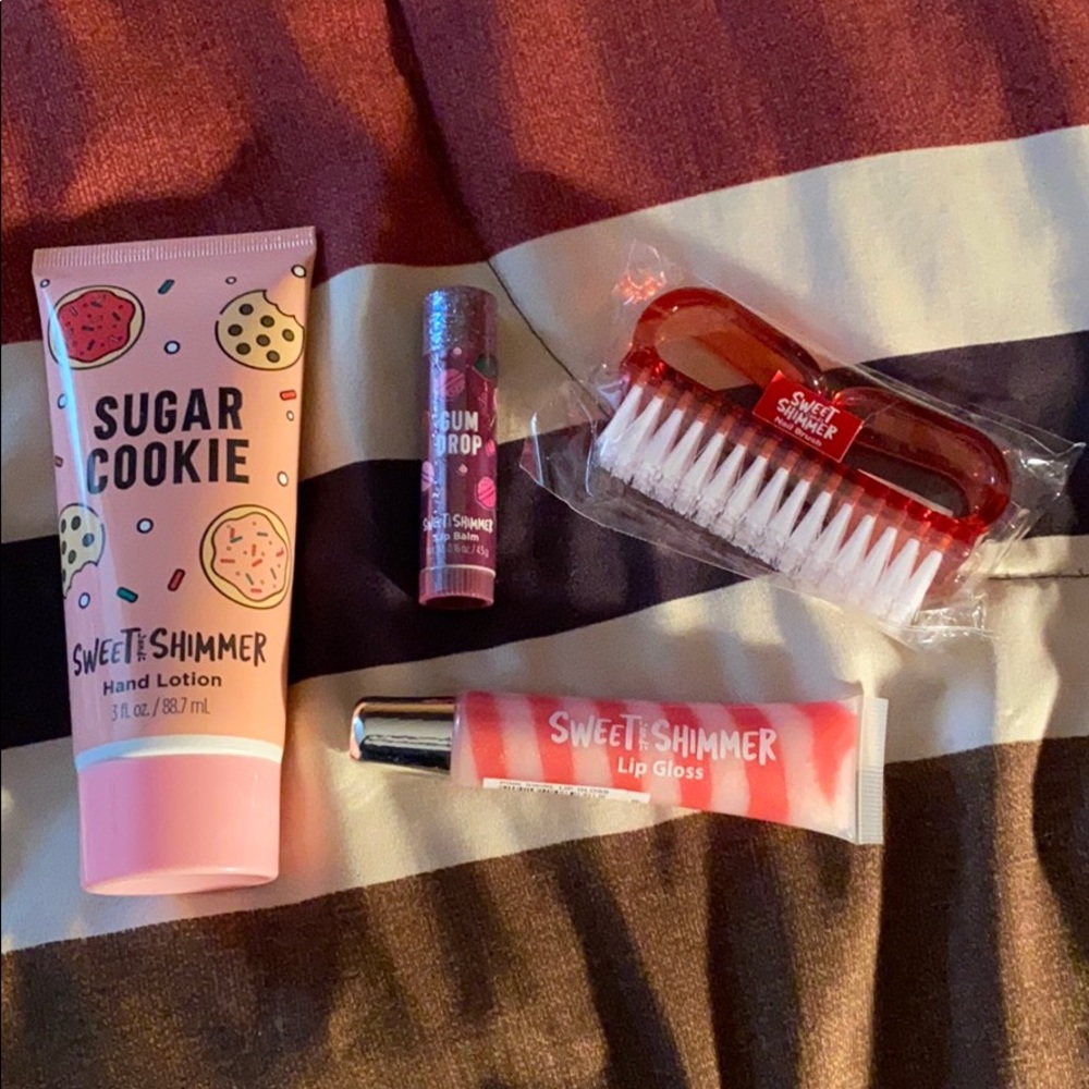 Sweet and Shimmer Set ✨